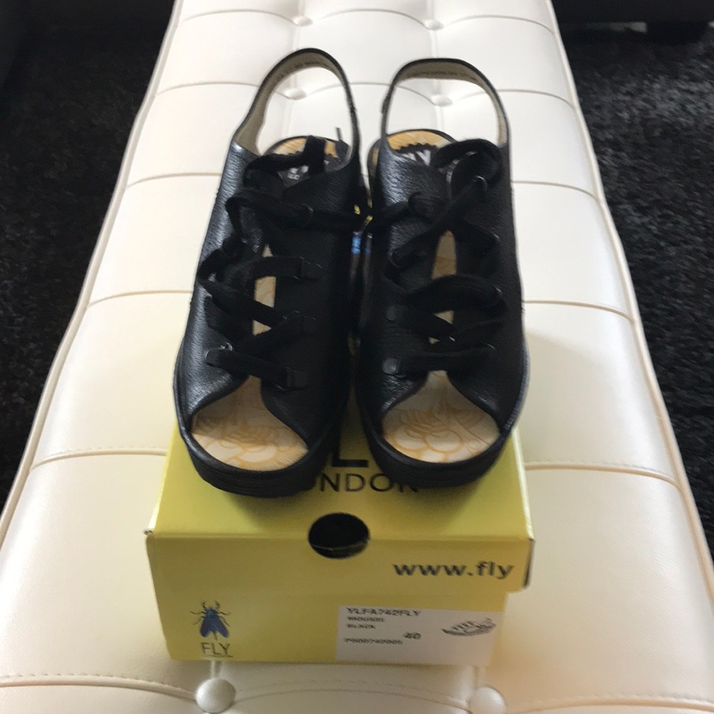 Women’s Fly London Shoes